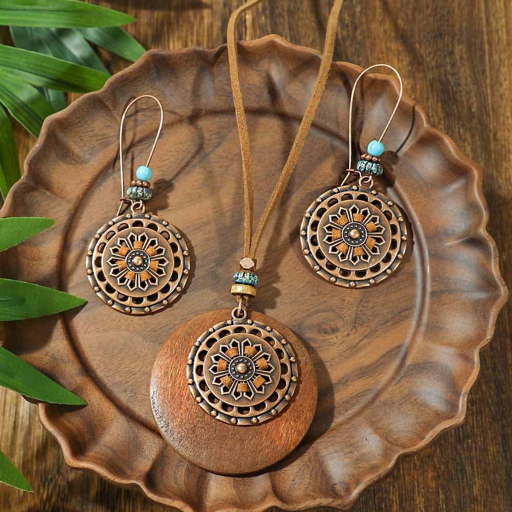 3pcs Boho Ethnic Long Sundry Colors Tassel Pendant Necklaces For Women Retro Rhinestone Drip Oil Alloy Necklace