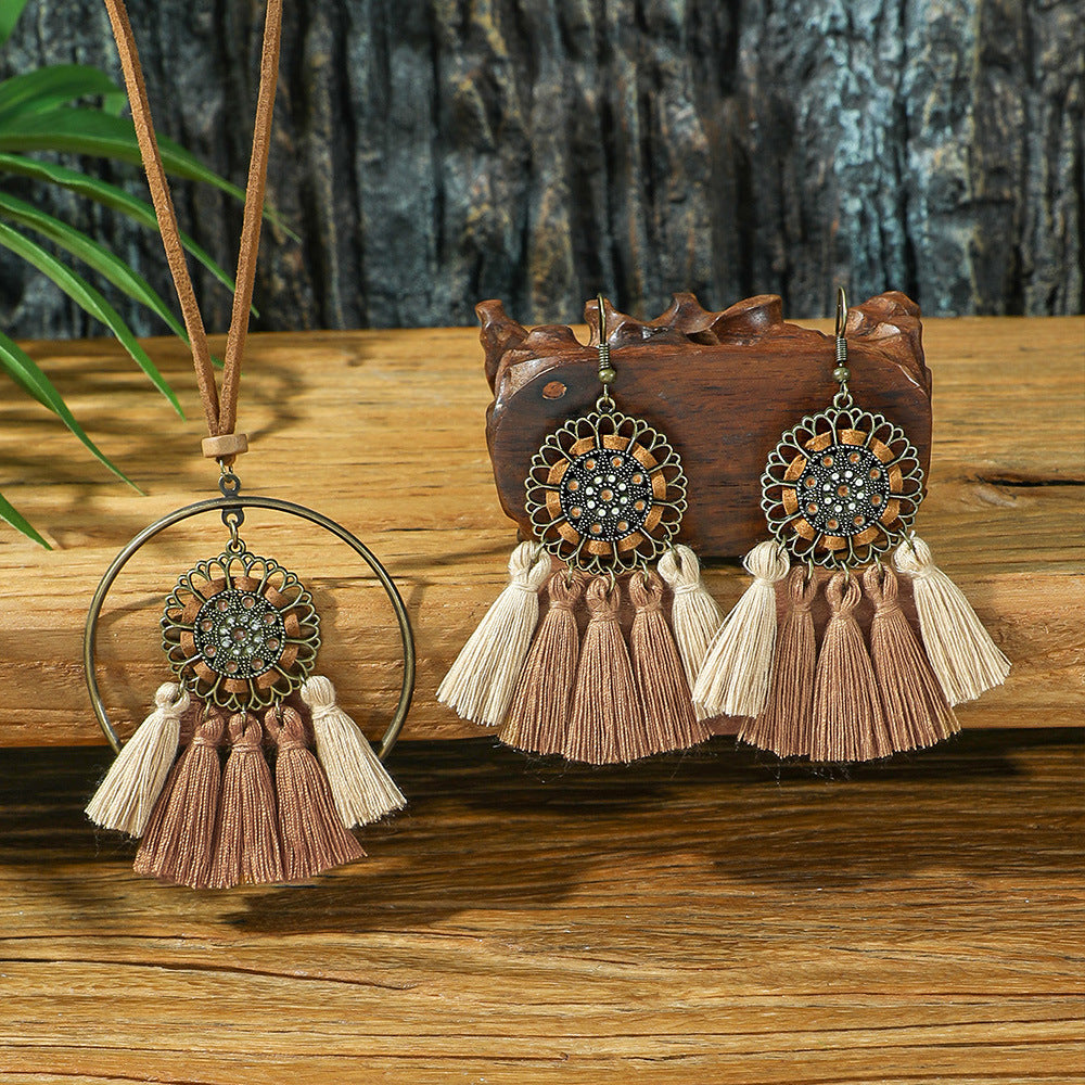 3pcs Boho Ethnic Long Sundry Colors Tassel Pendant Necklaces For Women Retro Rhinestone Drip Oil Alloy Necklace