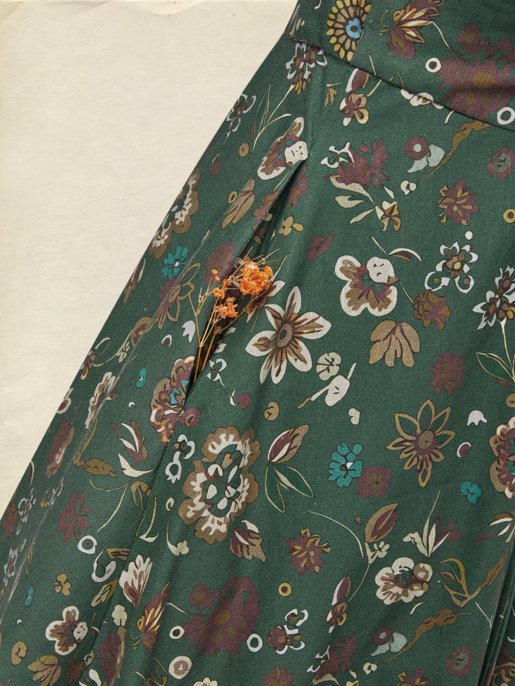 Midi Linen Dress, Long Sleeves, Square Neck, Paisley, Vintage, Green