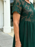 Black Floral Lace Patchwork Chiffon Midi Dress, Crew Neck Short Sleeve Loose Plus Size High-End Mother Dress