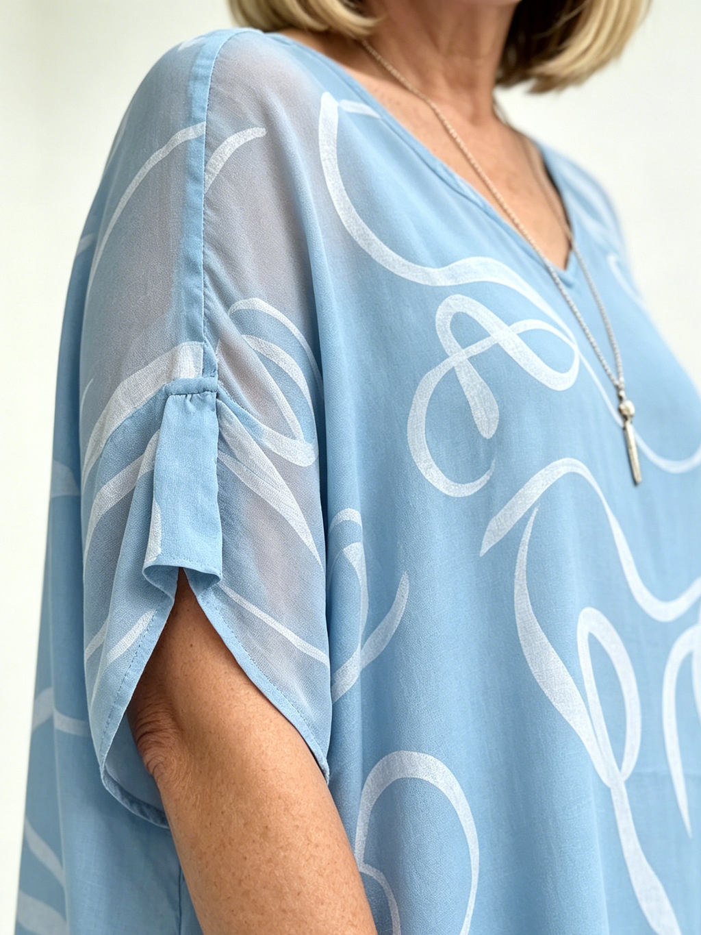 Black Abstract Print Chiffon Midi Dress, V-Neck Short Sleeve Loose Tummy Concealing Back Tie Vacation Dress for Mature Women