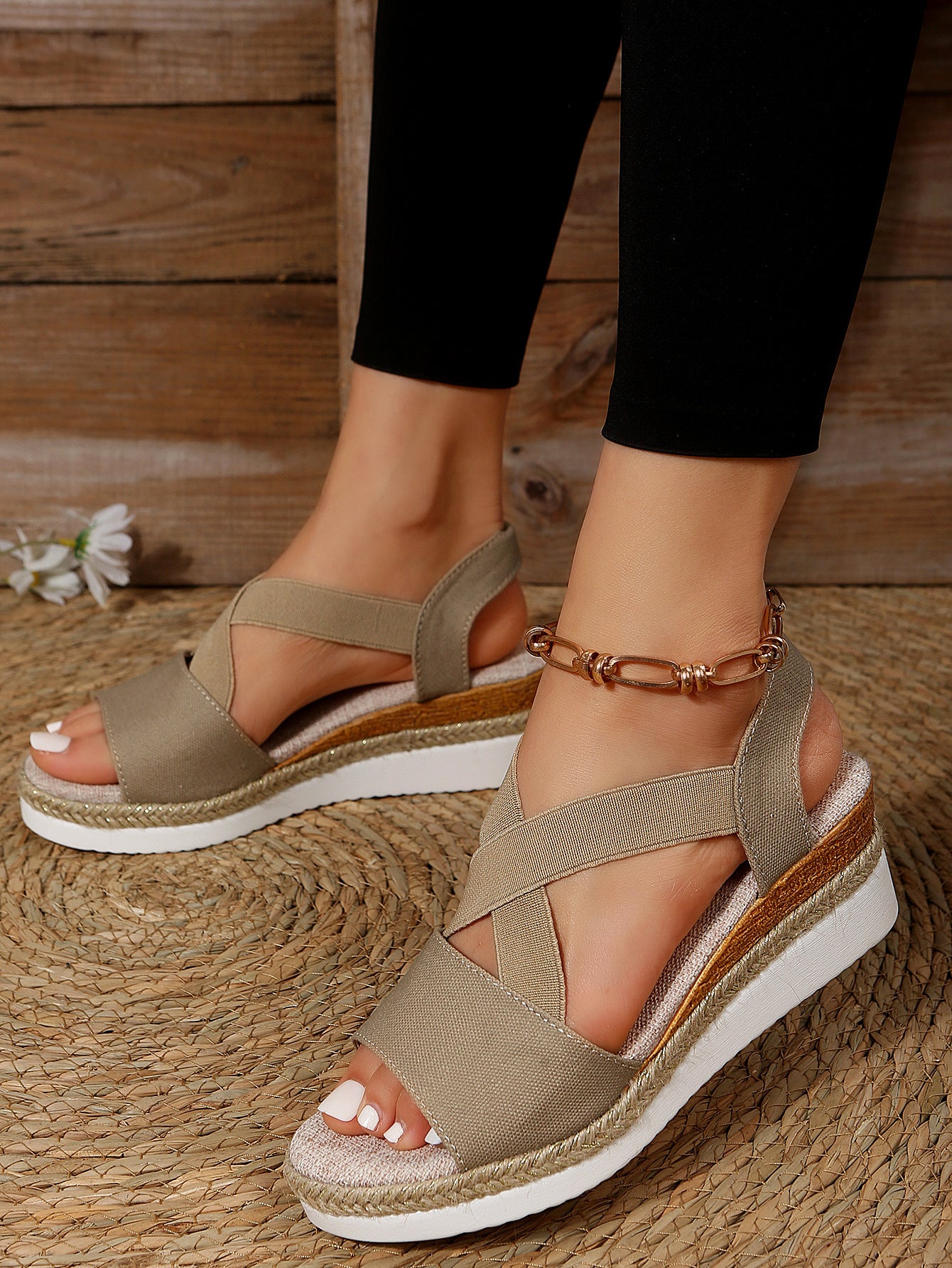 Flat-bottomed wedge heel fish mouth casual women's sandals