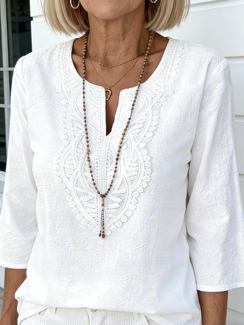 Women's Loose Solid Color V-Neck Lace Edge Shirt