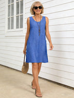Textured Fabric Solid Color Crew Neck Loose Sleeveless Pocket Dress