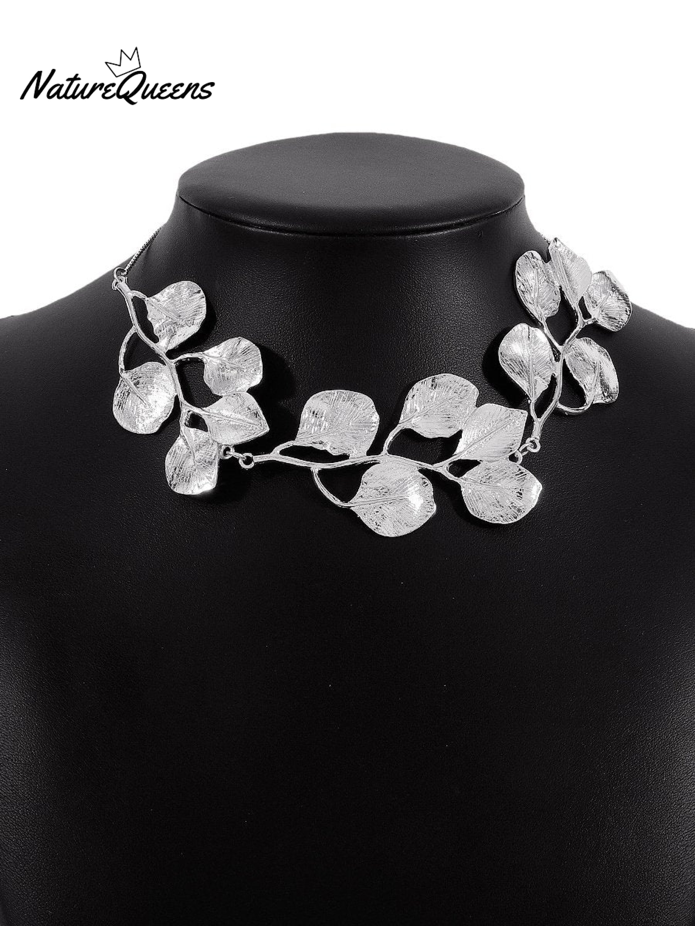 Retro Leaves Necklace