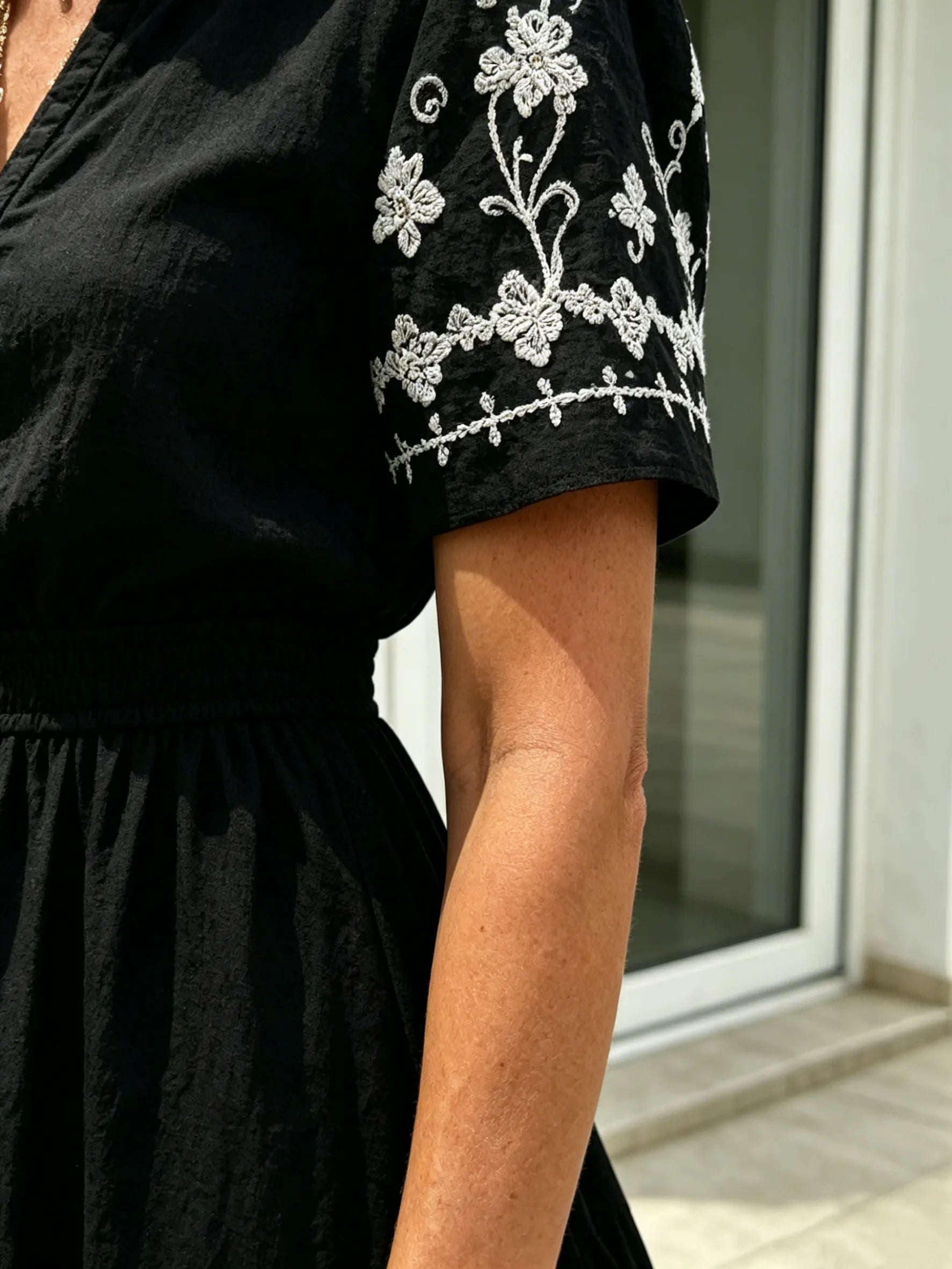 Simia Floral Short-sleeved Dress V-neck A-shaped Skirt