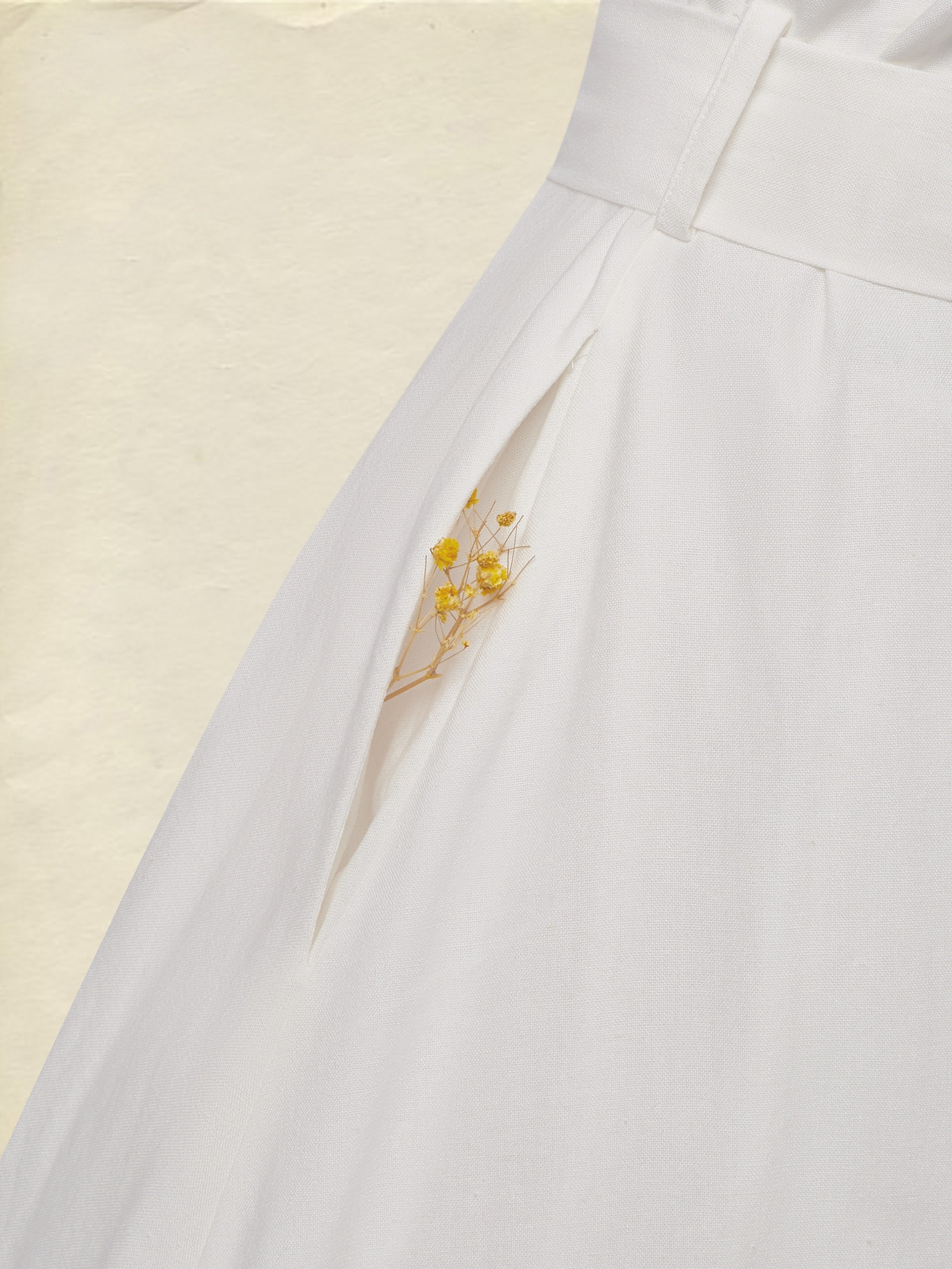 Midi Linen Dress , Sleeveless, V Neck, Plain, Belt Design, Vintage, White