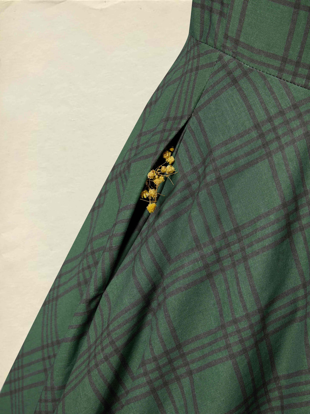 Maxi Linen Dress, Long Sleeves, V Neck, Plaid, Lace, Vintage, Deep Green