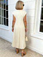 Elastic Dress Women's Elegant Fashion Crew Neck Sleeveless Pleated Long Dress