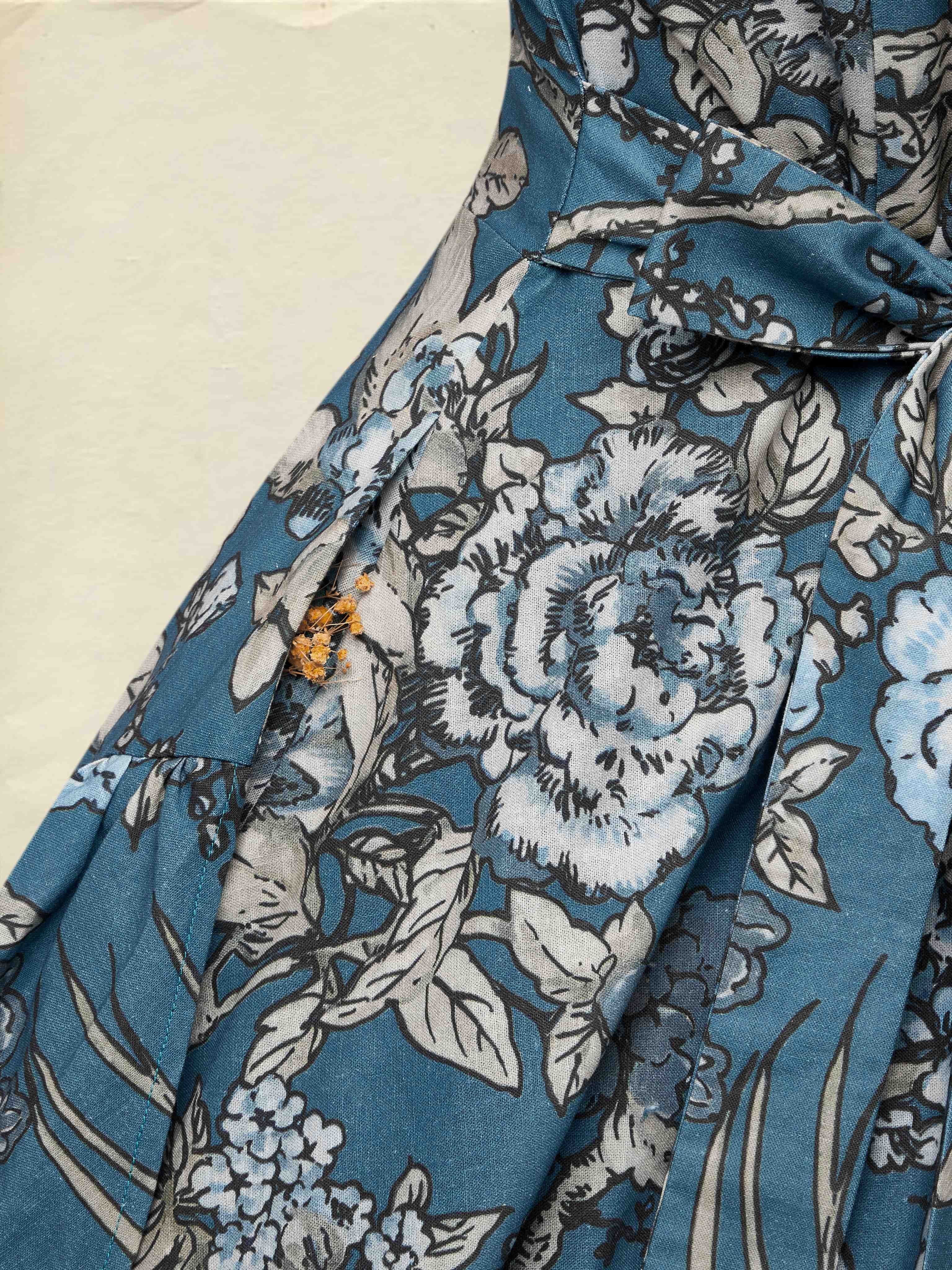 Maxi Linen Dress, Long Sleeves, Round Neck, Floral, Ruffles, Vintage, Deep Blue