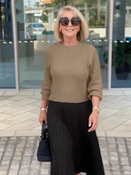 Knitted Long-sleeved Splicing Pleated Dress