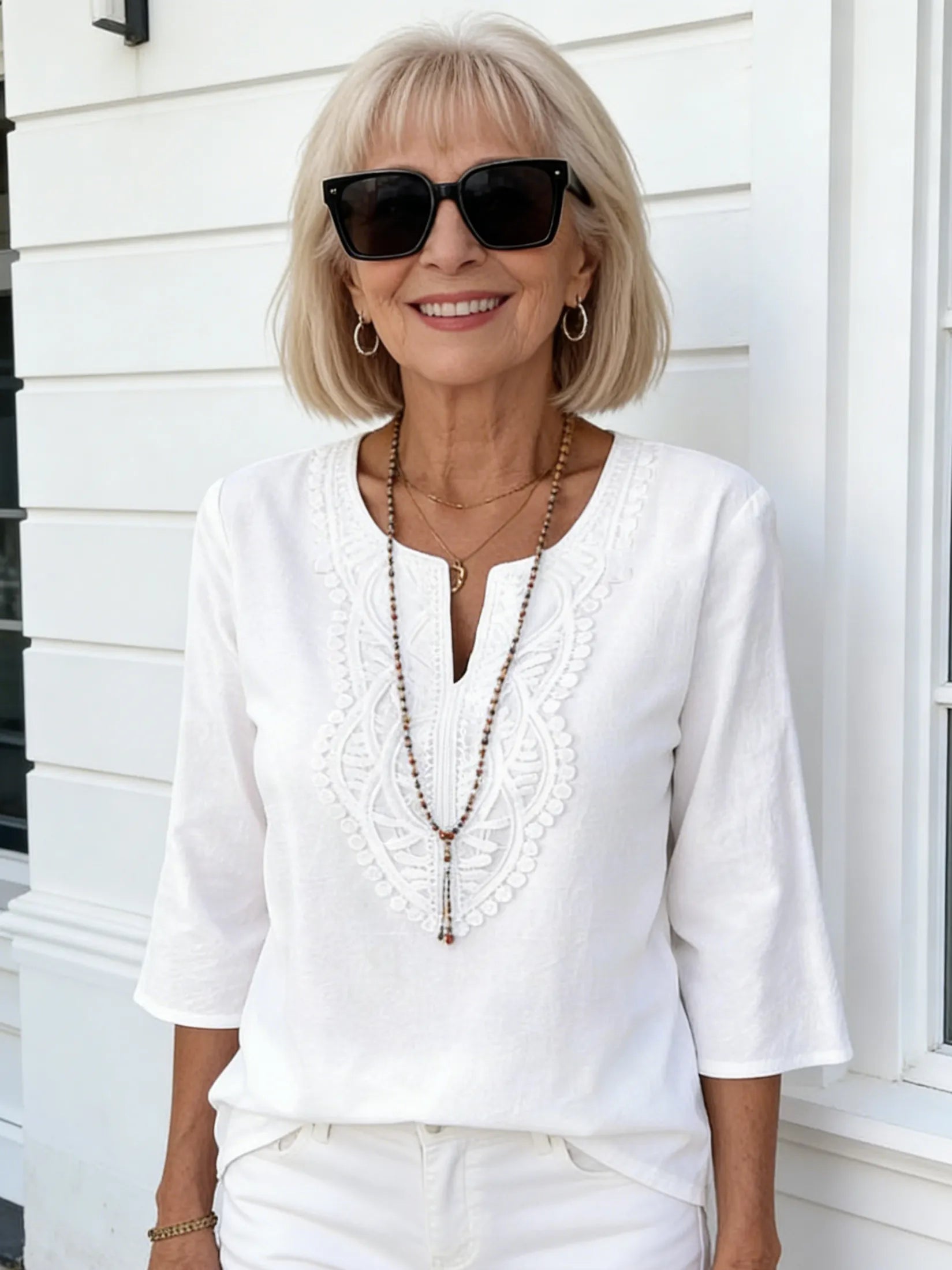 Women's Loose Solid Color V-Neck Lace Edge Shirt